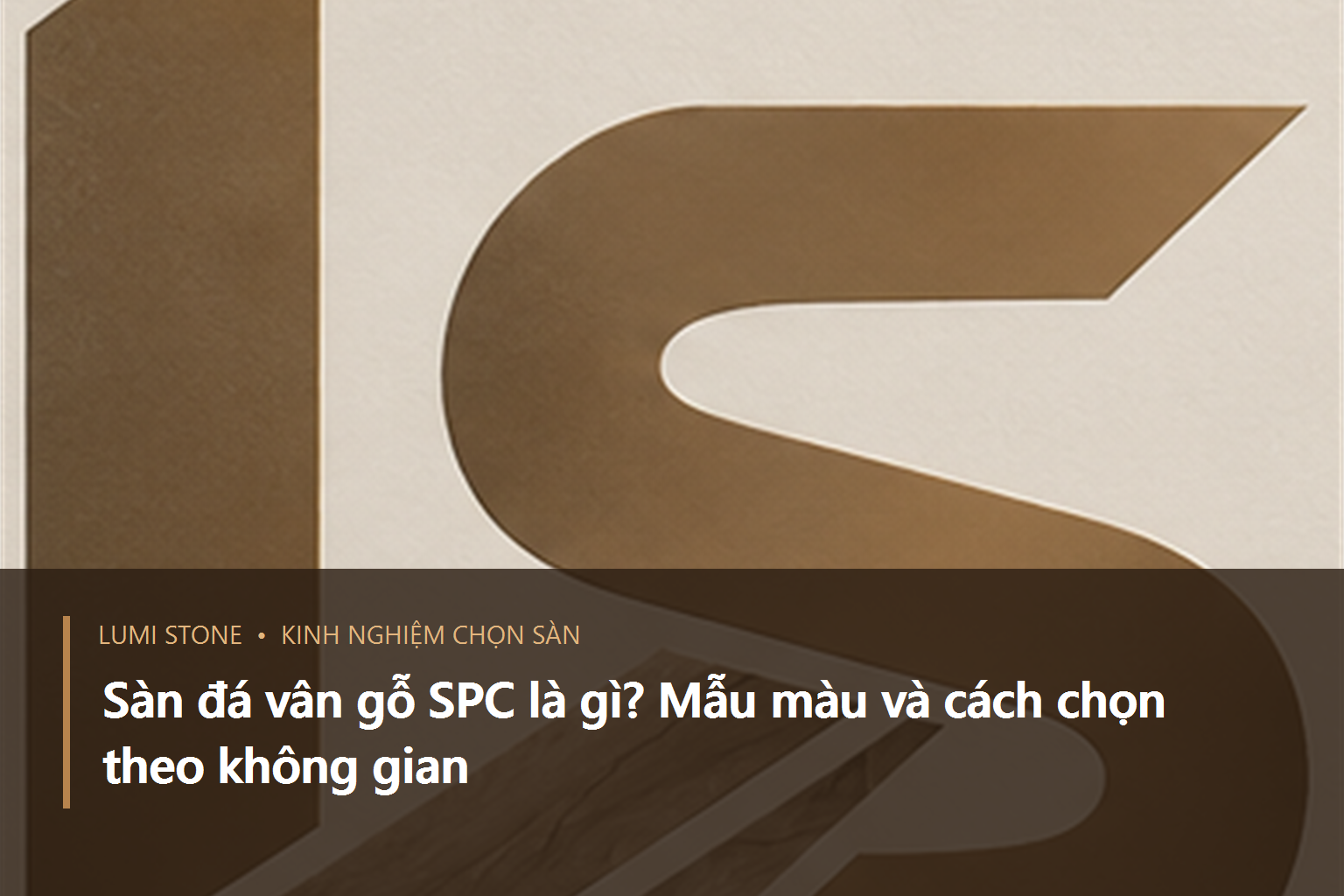 Các tấm sàn SPC vân gỗ sáng và trung tính được đặt cạnh bảng màu nội thất